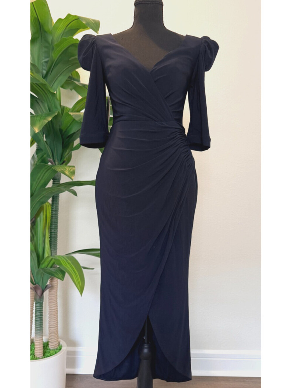 Mac Duggal 42062 Black Ruched Midi Dress Size 2 Puff Sleeve V Neck NWT